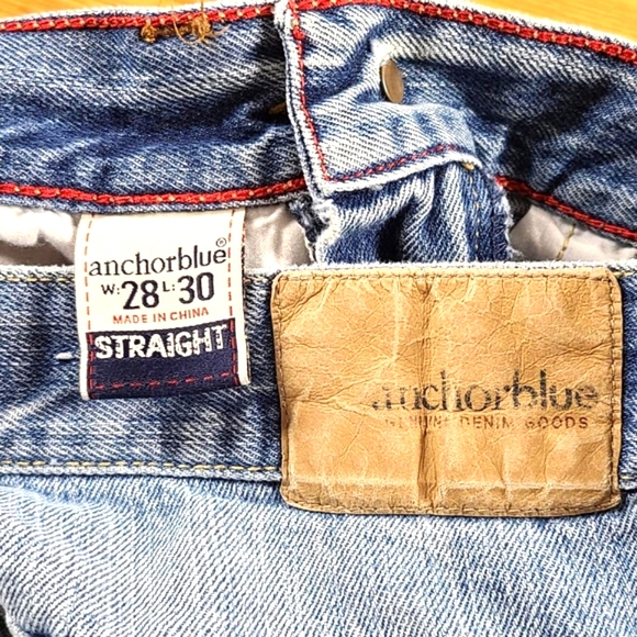 ANCHOR BLUE MEDIUM WASH, DISTRESSED DENIM NEW FEEL MENS STRAIGHT JEANS 28x28 - Picture 2 of 7